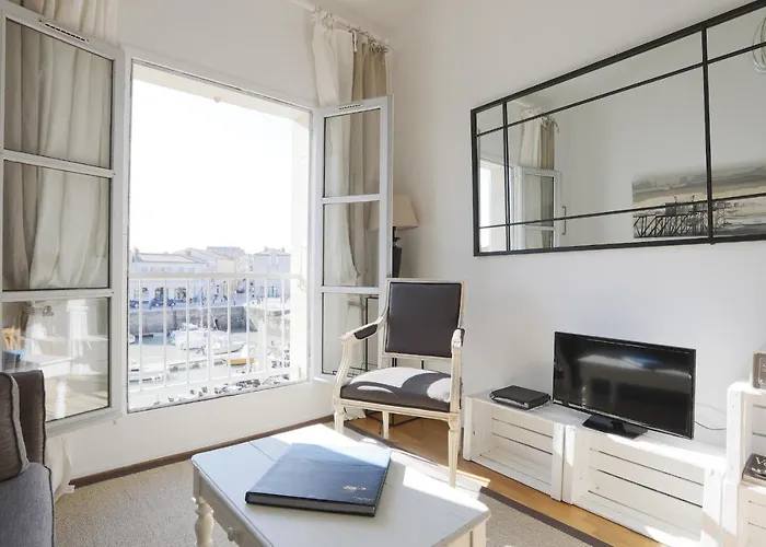 Joli Appartement Avec Magnifique Vue - Ilot 2